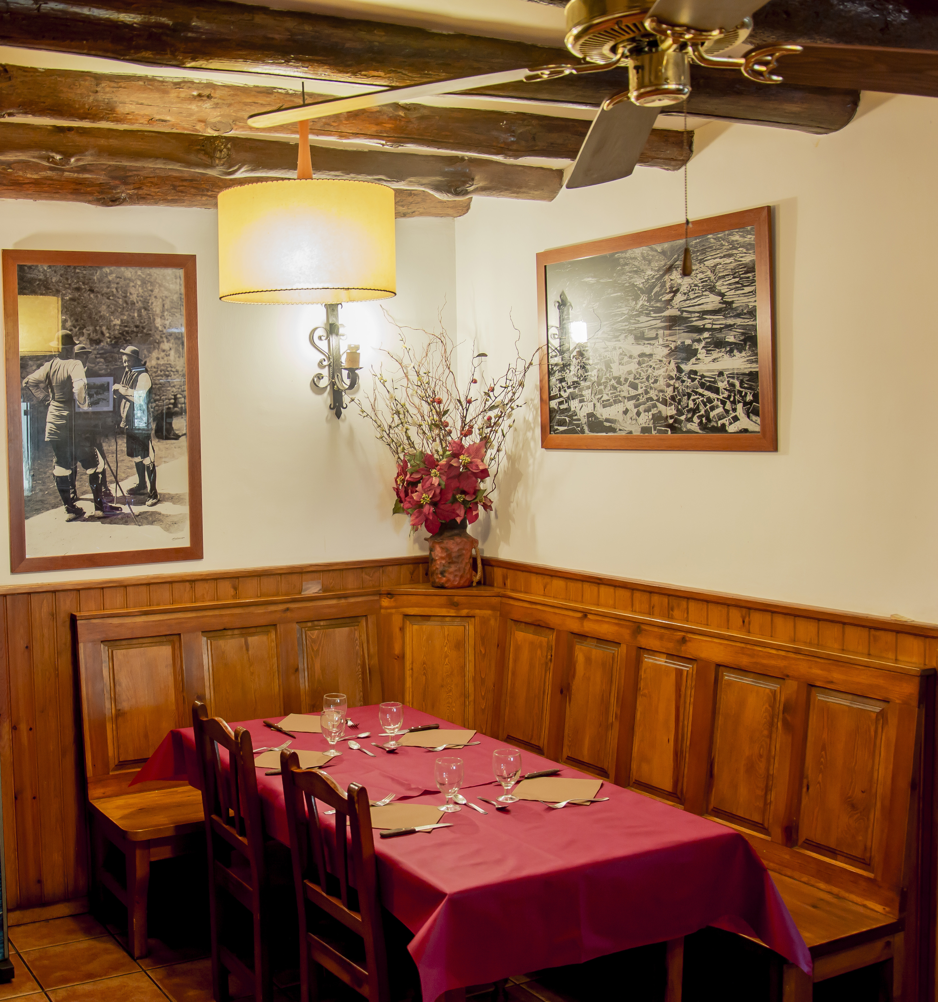 Restaurante- Comedor - Borda Bisaltico, restaurante y alojamiento ... Restaurante- Comedor - Borda Bisaltico, restaurante y alojamiento ...