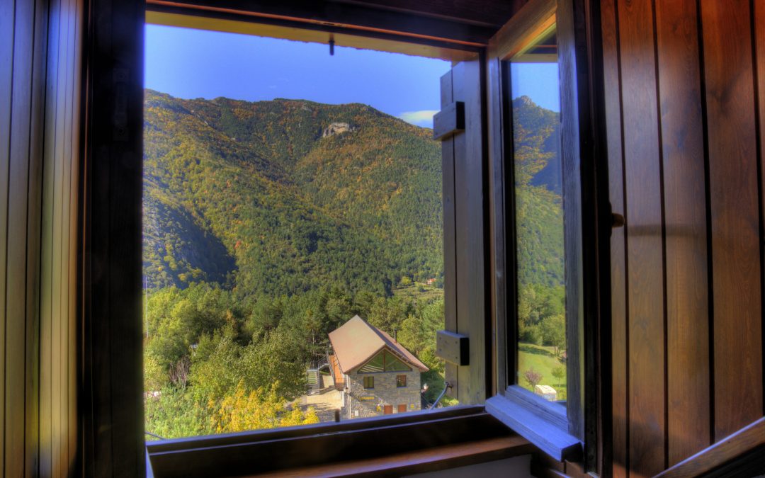 Camping excepcional para maravillarse con el otoño. Borda Bisaltico en Valle de Hecho. Pirineo Aragonés.